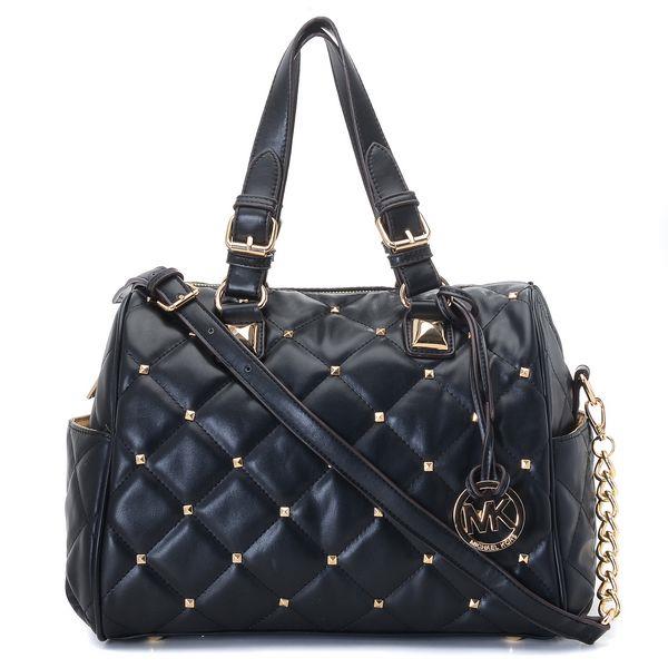 michael kors stud quilted satchel svart For Salg Billig 8bo5x